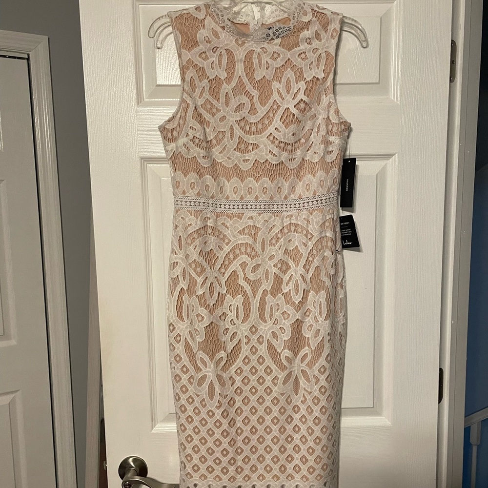 NWT Beautiful Lulu’s Lace Overlay Dress